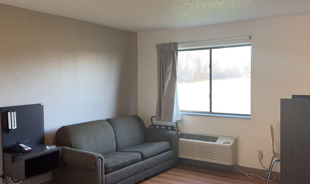 Motel 6 Waterloo IA - photo 28