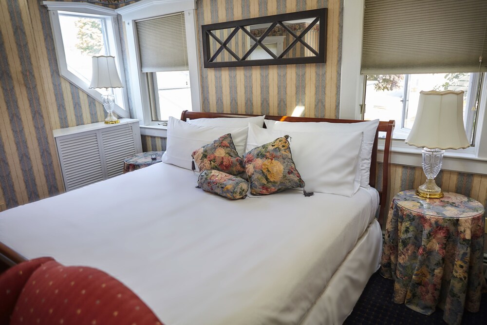 The Andrie Rose Inn - photo 8