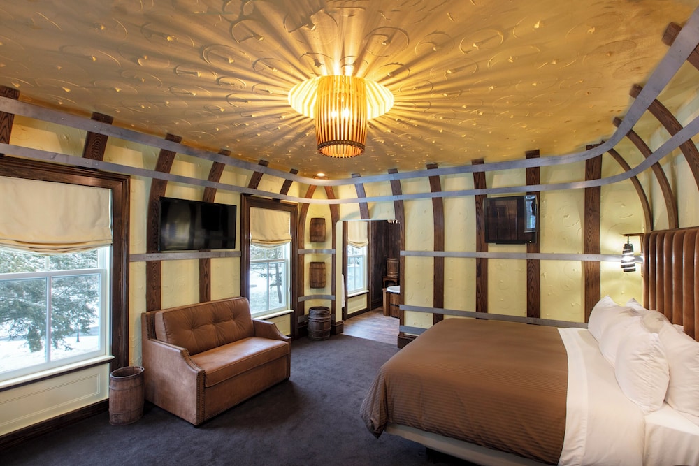 The Roxbury - photo 107