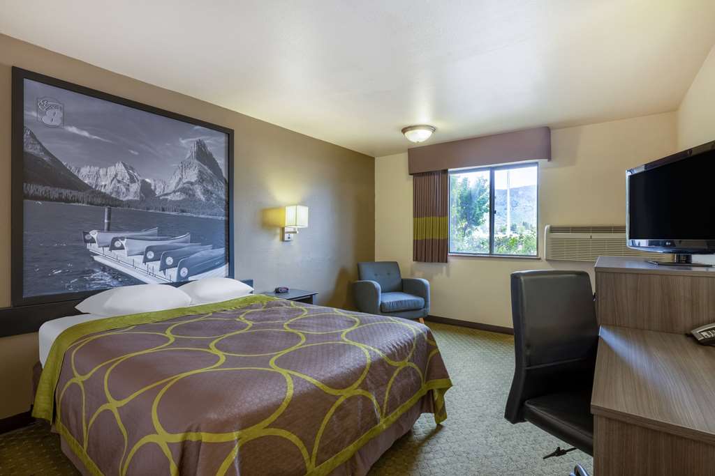 Super 8 by Wyndham Butte MT - photo 20