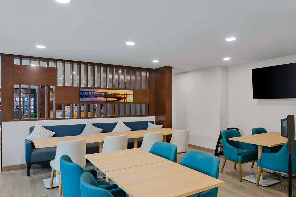 Comfort Inn Conroe - photo 37