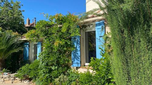 une pépite ZEN et COSY parking jardin idéal pour se ressourcer au calme in Le Cannet, France