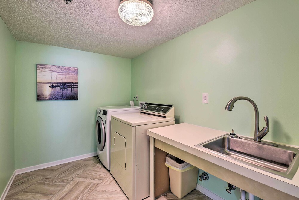 Gulf View Destin Condo with Resort Pool and Spa - photo 14