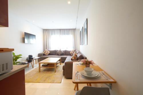 Beautiful 1 Bedroom in the Center of Casablanca — 4-Star Luxury Hotel in Casablanca, Morocco