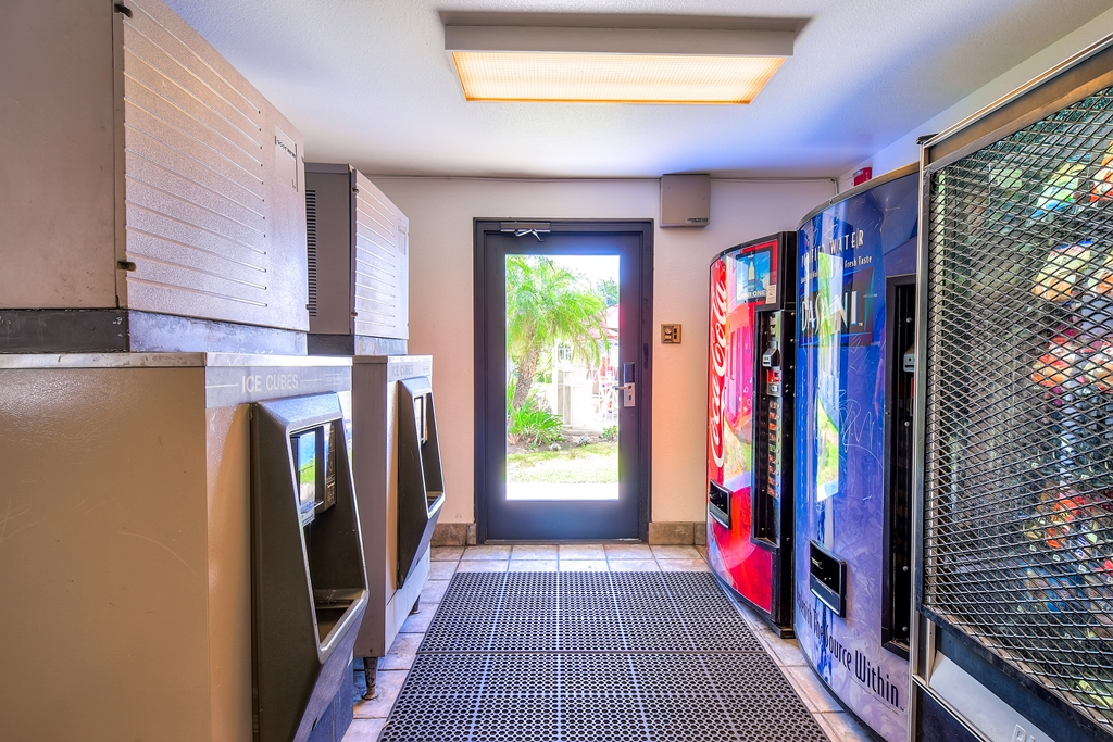 Motel 6 Corona CA - photo 25
