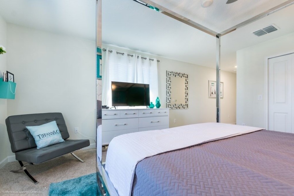 New 5 Bedroom 5 Solterra Resort 5 Villa by Redawning - photo 4