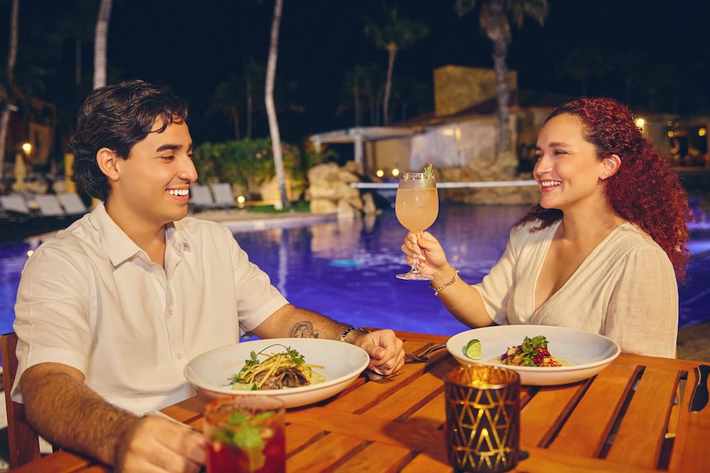 Couples dining