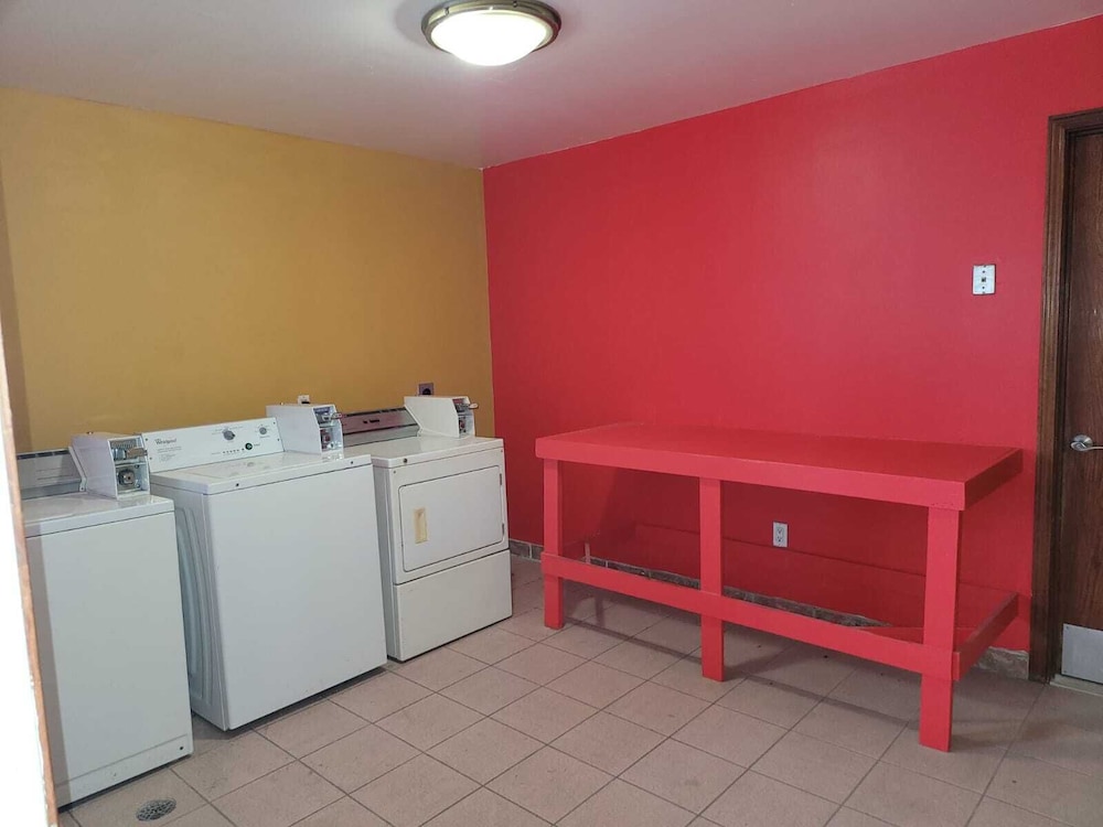 Texas Inn & Suites Raymondville - photo 61