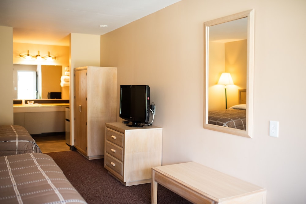 Summers Inn - photo 4