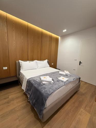 Maper in Pogradec, Albania