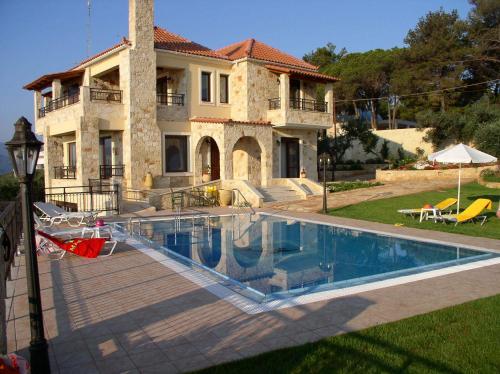 Villa Annaniko — 4-Star Luxury Hotel in Chania, Greece