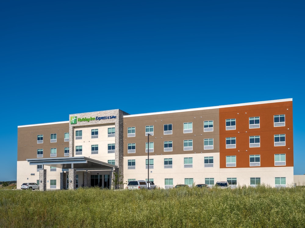 Holiday Inn Express & Suites Watertown by IHG - photo 58