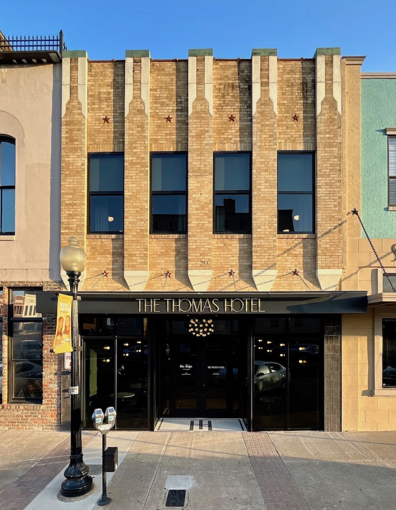 The Thomas Hotel - photo 2
