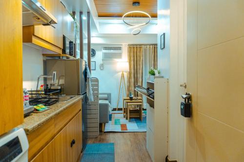 Consider It Yours Stay Cozy with City Views — 4-Star Luxury Hotel in Manila, Philippines