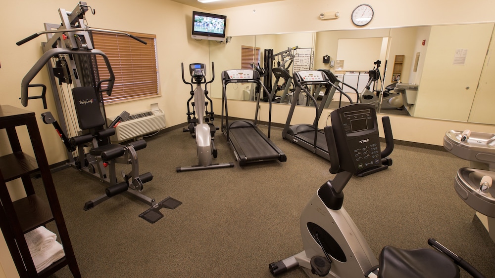 Candlewood Suites Springfield by IHG - photo 16