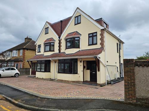 Shortwood Stay — hotel in Staines