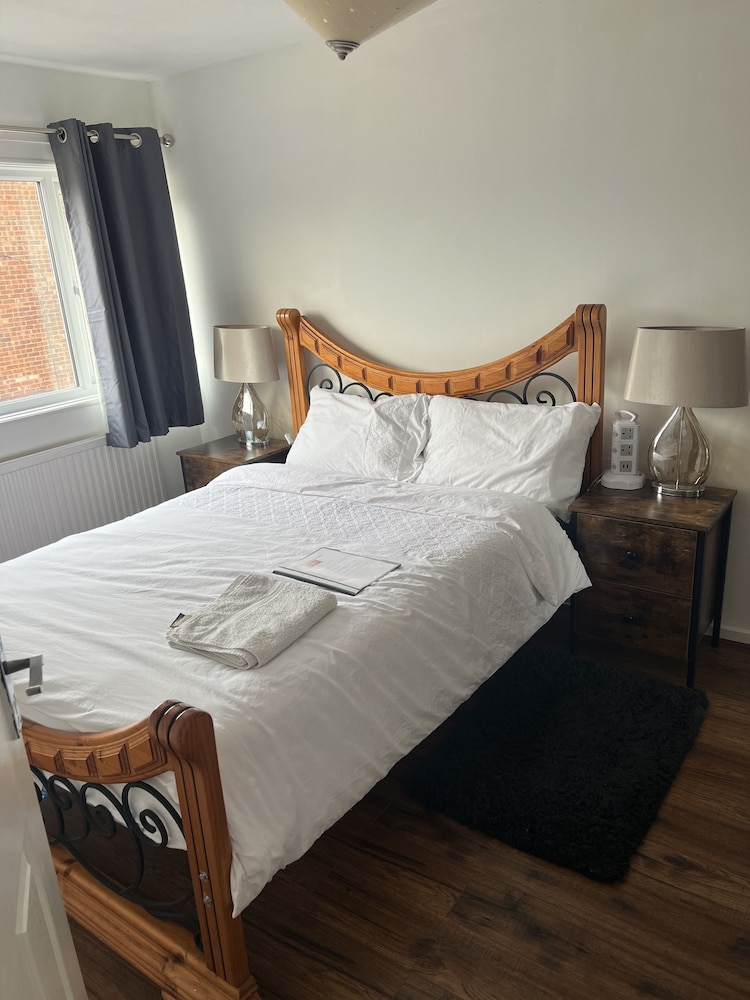 Fellowes Garden — Peterborough