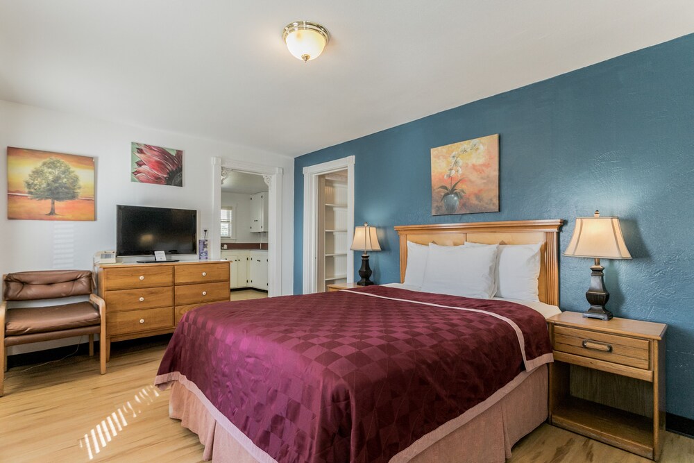 Skylark Shores Resort - photo 36