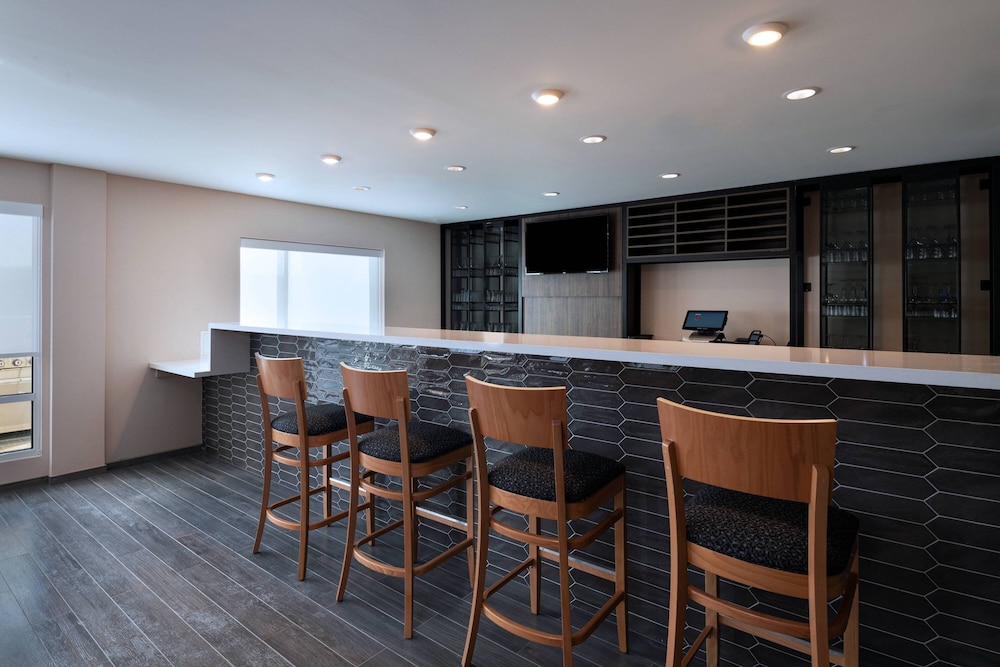 TownePlace Suites by Marriott San Antonio Northwest at The RIM - photo 31
