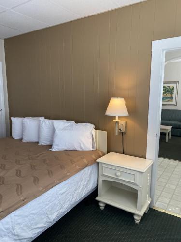 The Admiral Hotel Motel - photo 114