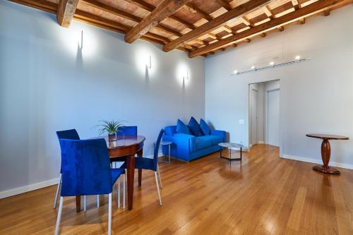 Nazionale Skyloft Luxury Spa Penthouse — 4-Star Luxury Hotel in Rome, Italy