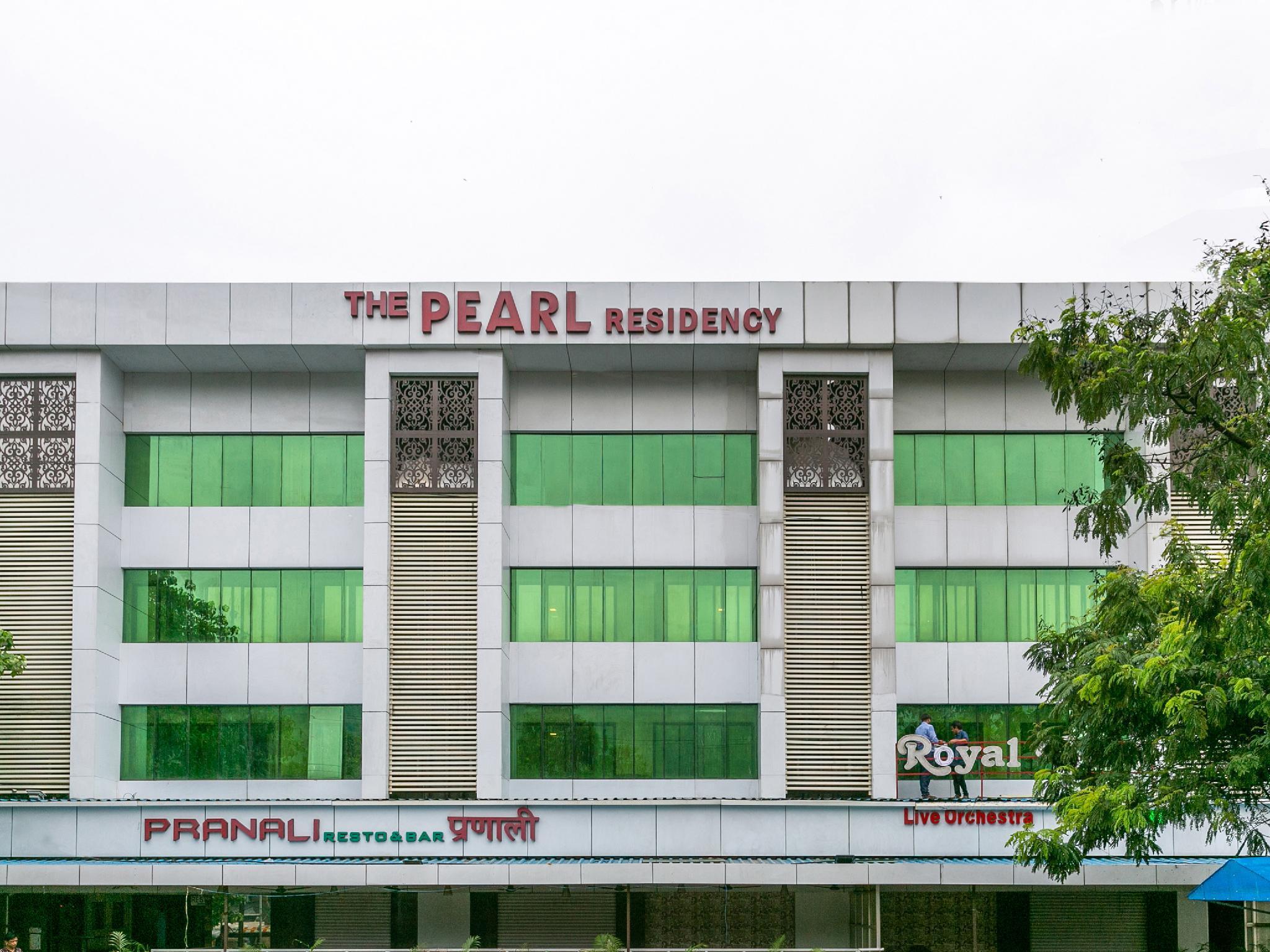Hotel Pearl Residency by Oyo Rooms in Thane, India