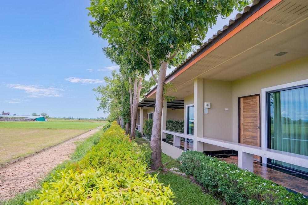 Tontan Resort Cha Am in Tha Yang, Thailand