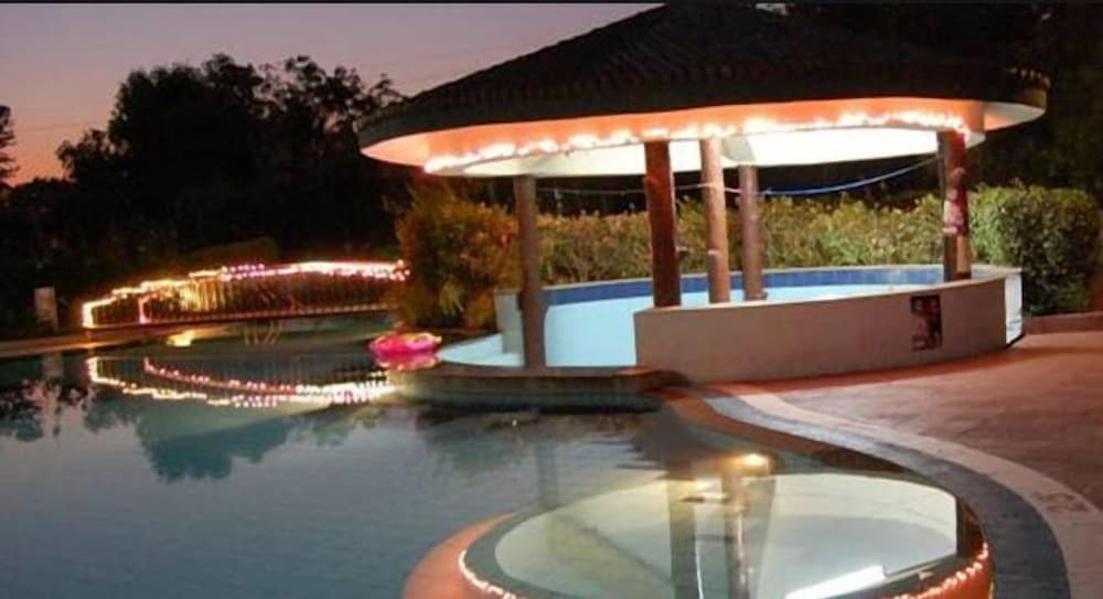 Blue Country Resort in Mahabaleshwar, India