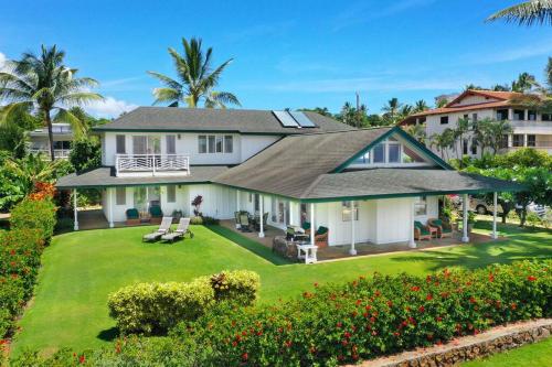 40 Second Walk to the Ocean Hear the surf at night in Koloa, United States