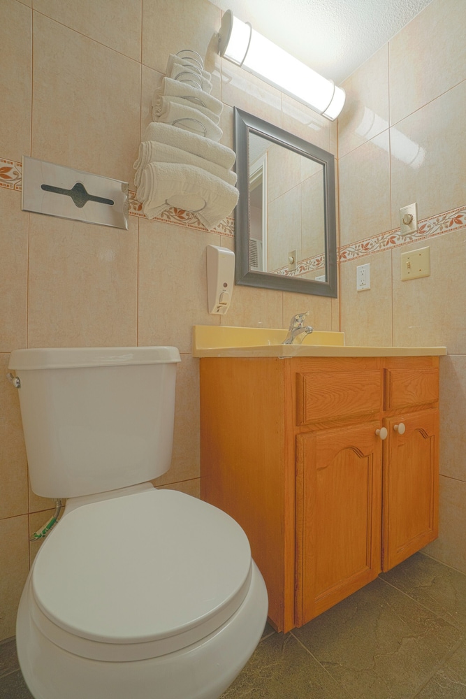 Vali Ho Motel By OYO Weslaco Mercedes - photo 55
