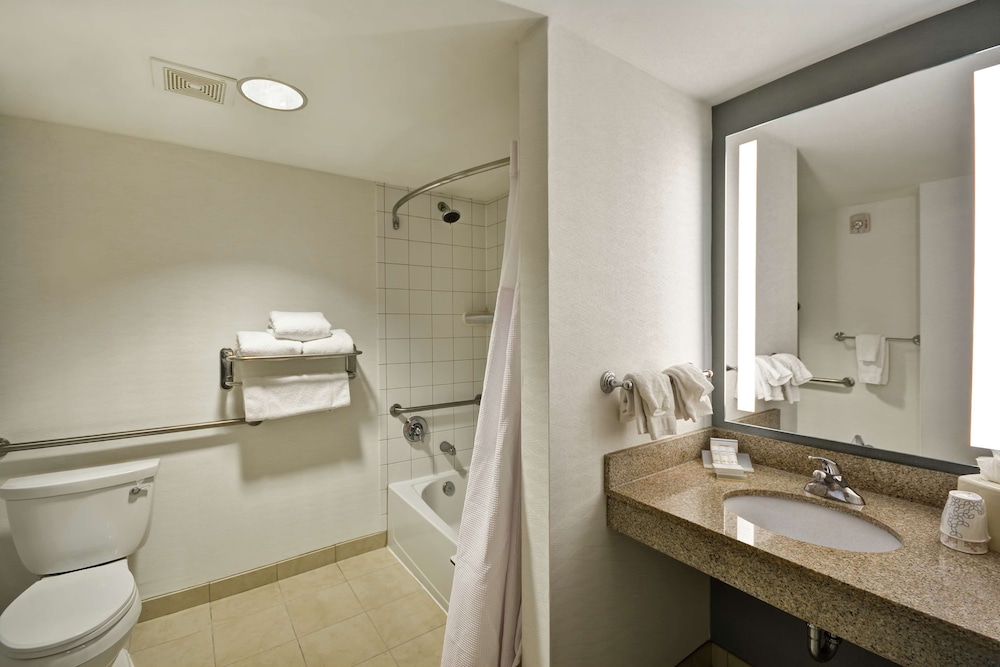 Hilton Garden Inn Gulfport Airport - photo 26