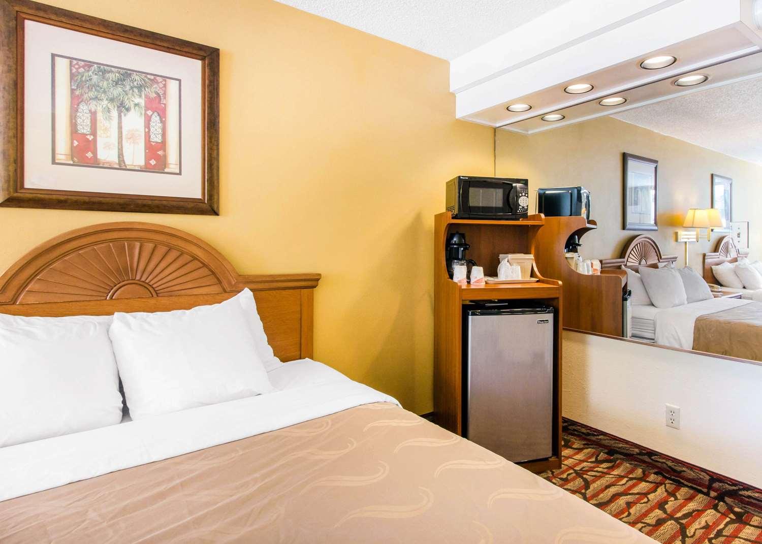 Quality Inn Central in Clearwater, United States