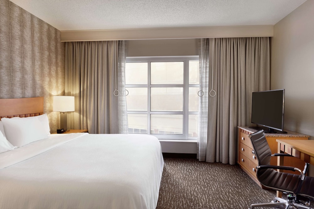 Embassy Suites Northwest Arkansas Hotel Spa & Convention - photo 10