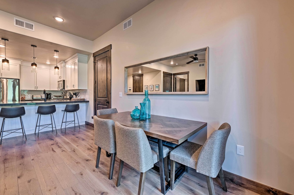 Luxe Canyons Ski Resort Condo Walk to Ski Lift - photo 5