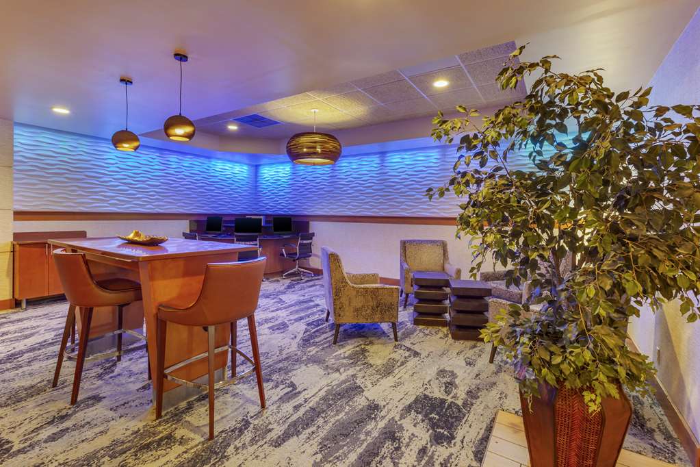 Best Western Plus Butte Plaza Inn - photo 39