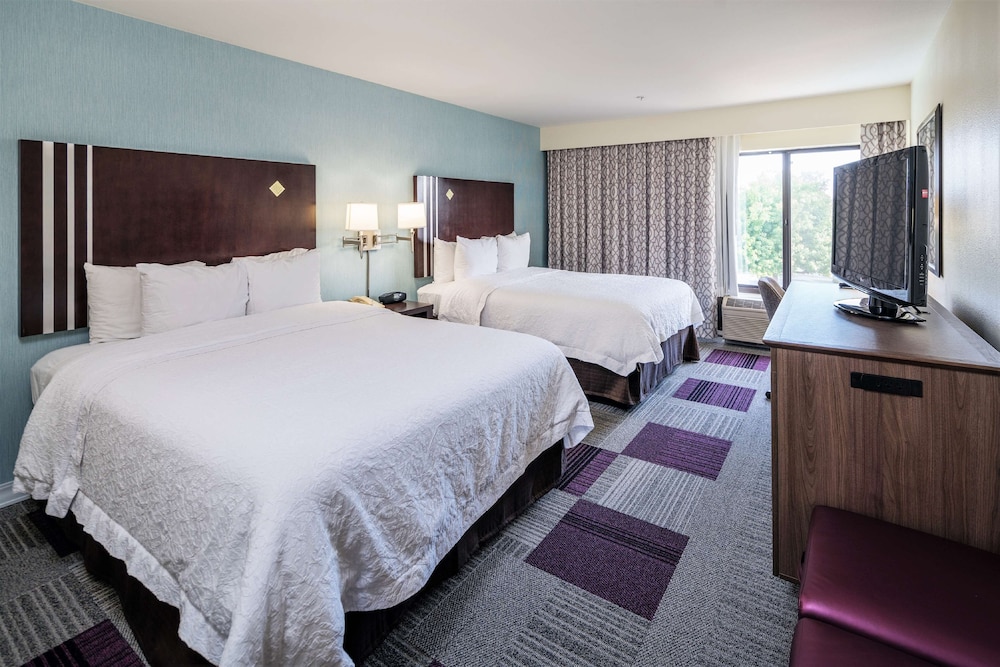 Hampton Inn Livermore - photo 15