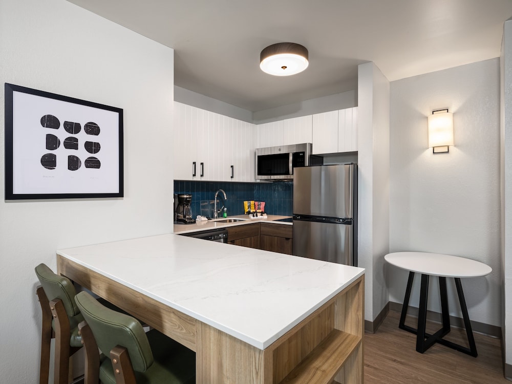 Staybridge Suites Rochester University by IHG - photo 27