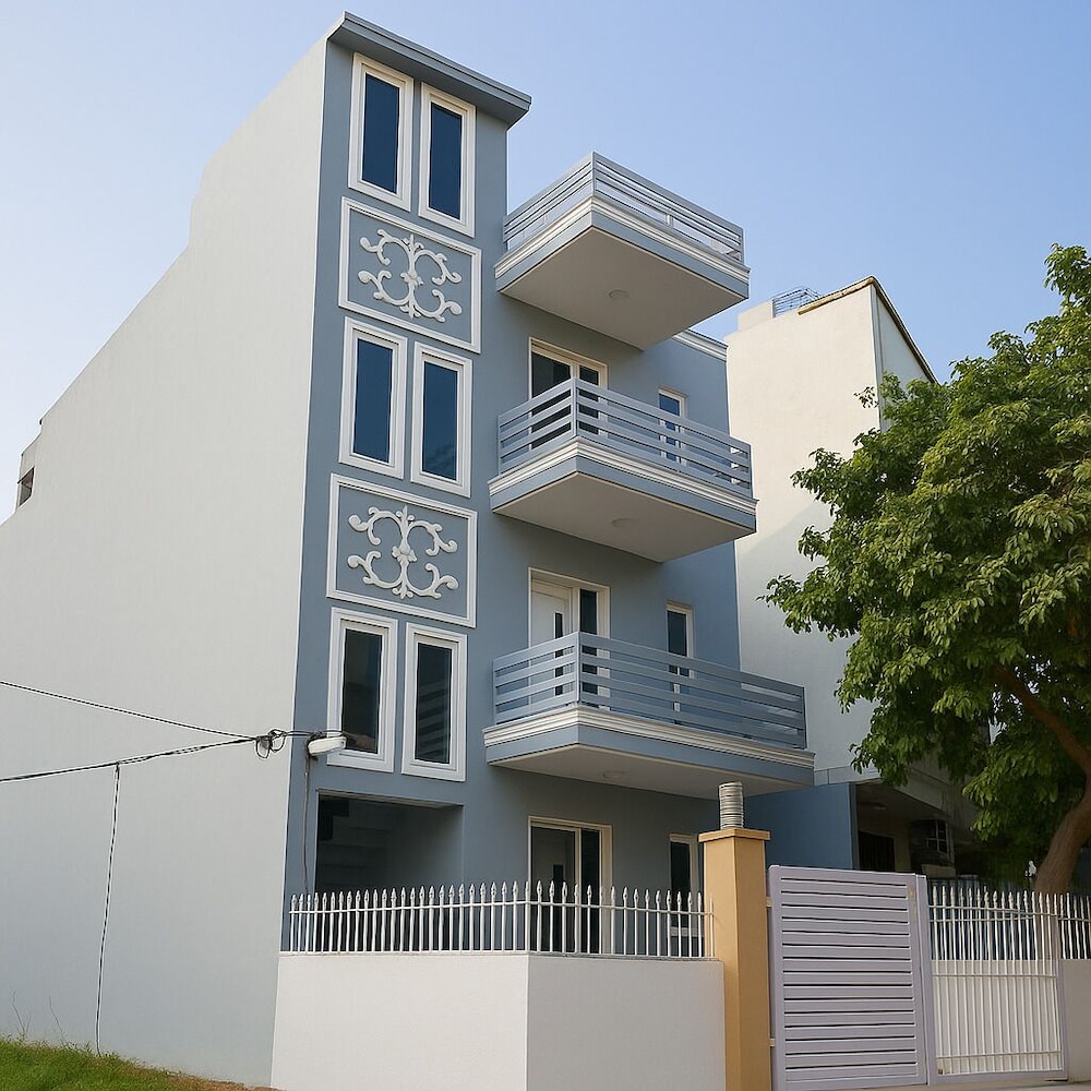The Gleam Hotel