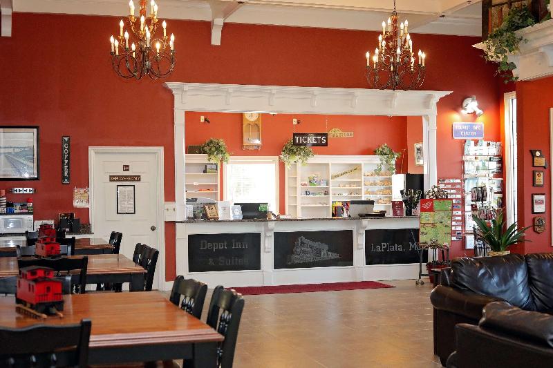 Depot Inn and Suites - photo 10