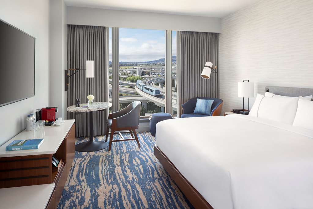 Grand Hyatt at SFO - photo 12