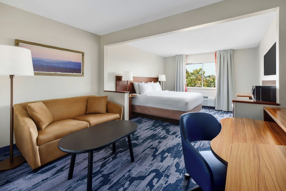 Fairfield Inn by Marriott Philadelphia Airport - photo 19