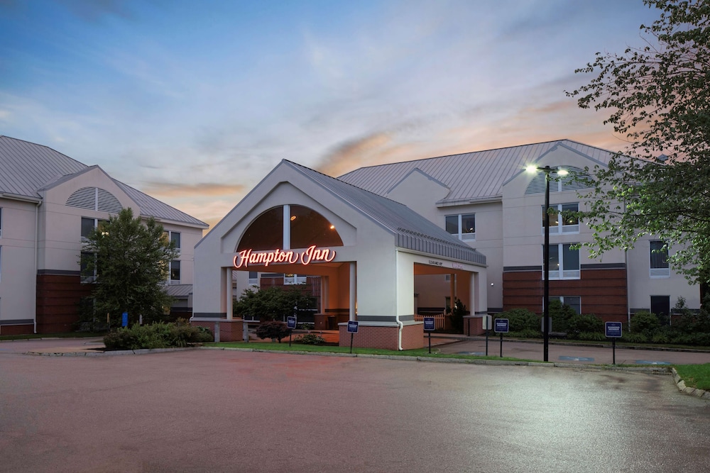Hampton Inn by Hilton Concord Bow - featured photo