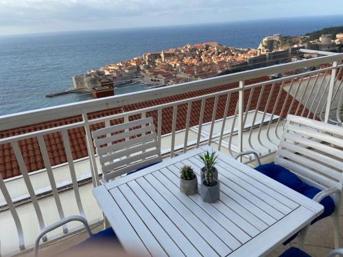 Apartment LuxeView2 Old Town View 10min to town