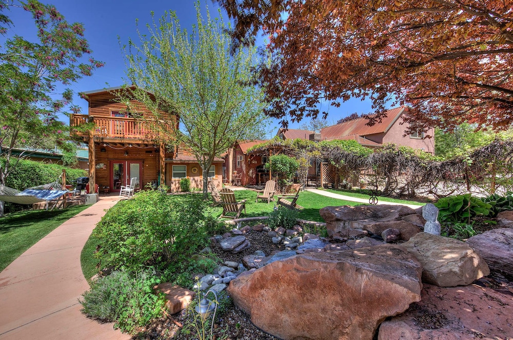 Cali Cochitta Vacation Rentals - photo 74