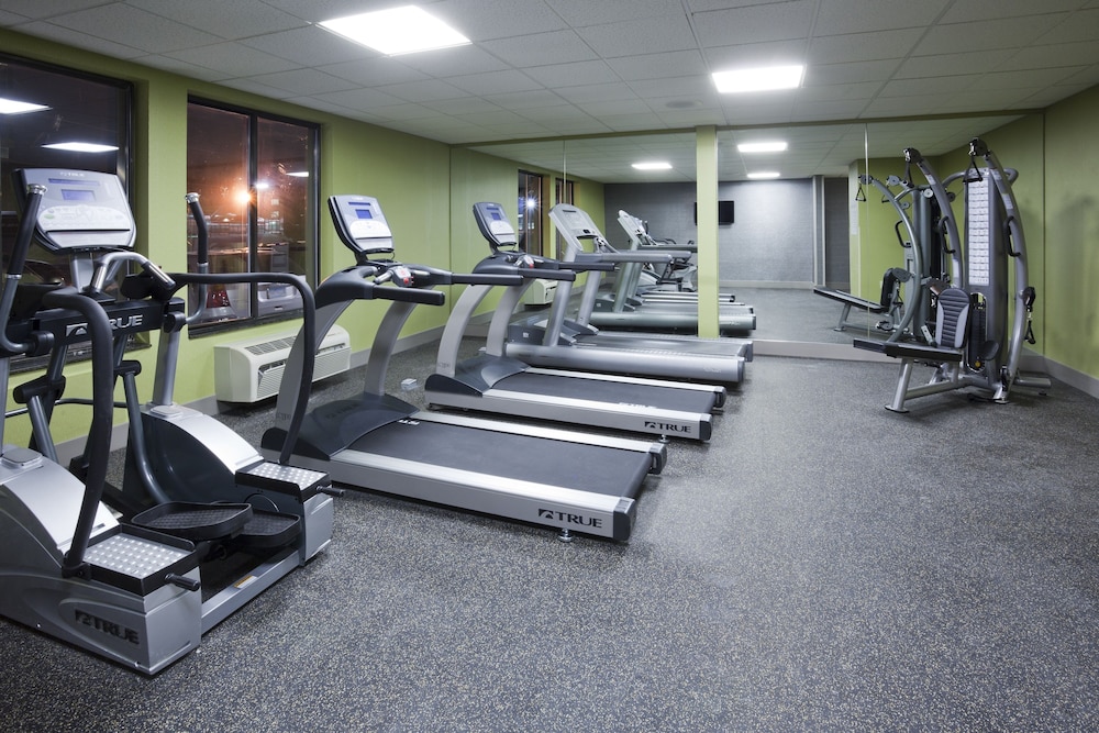 Holiday Inn Express & Suites Bloomington MPLS Arpt Area W by IHG - photo 27