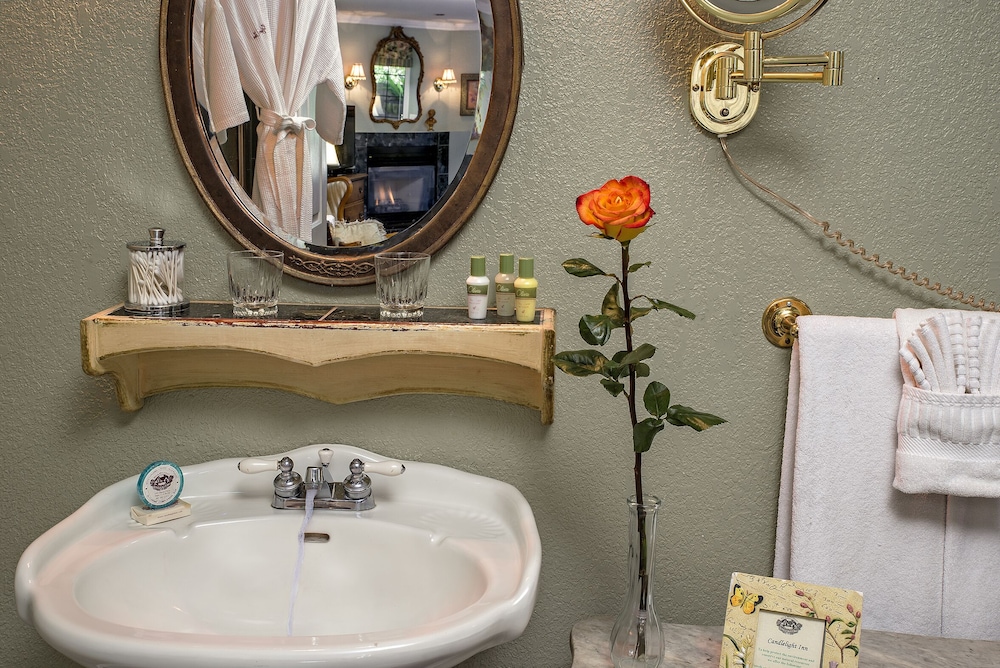 Candlelight Inn Napa Valley - photo 51