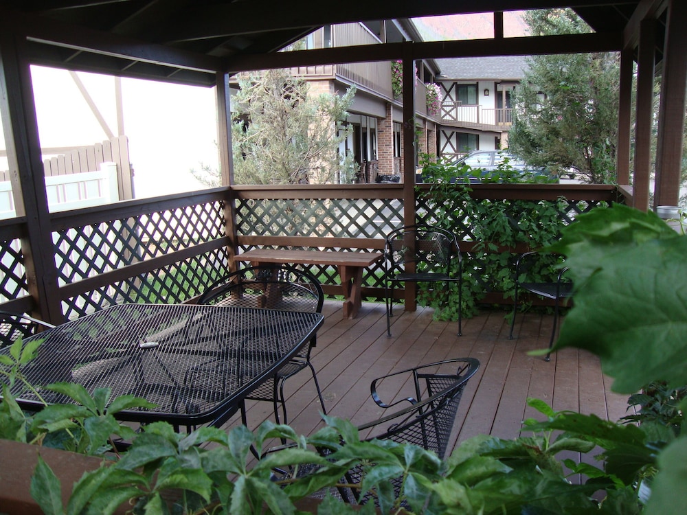Silver Spruce Inn - photo 46