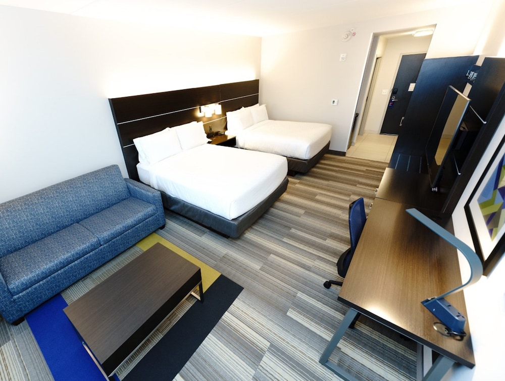 Holiday Inn Express & Suites Franklin Berry Farms by IHG - photo 15