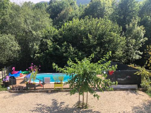 Au Bord De L Eau — Tarascon