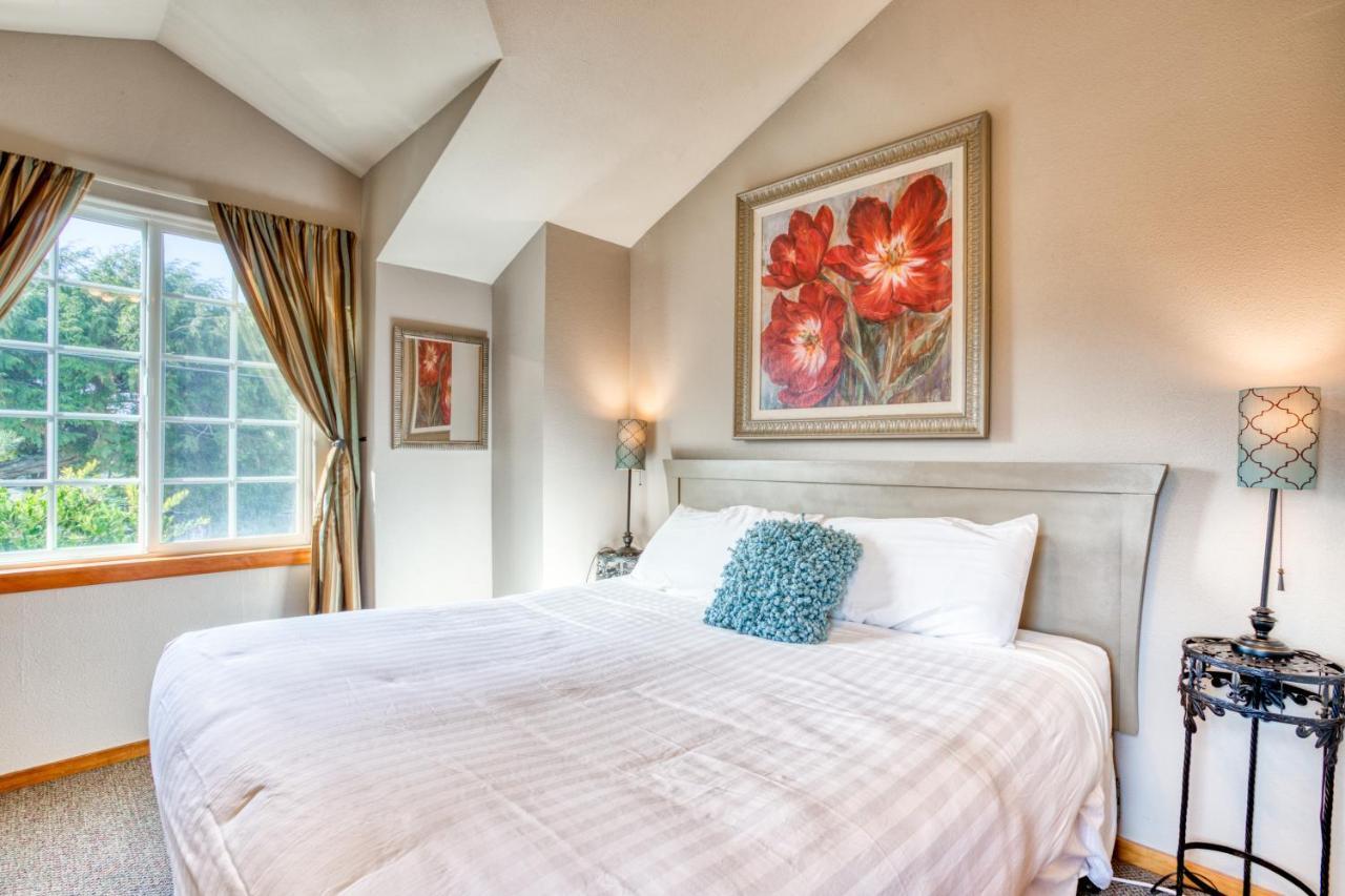 Beaches Inn Townhomes - photo 14